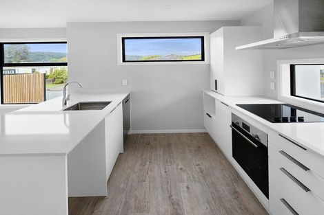 Photo of property in 6 Reading Street, Wainuiomata, Lower Hutt, 5014