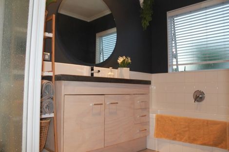 Photo of property in 290b Oceanbeach Road, Mount Maunganui, 3116