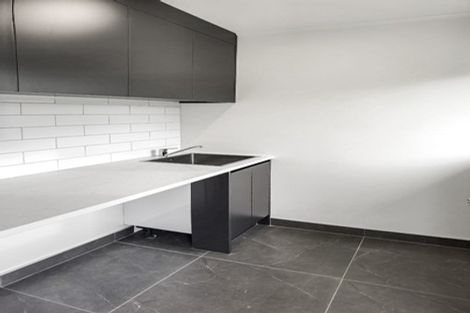 Photo of property in 27 Marsh Avenue, Forrest Hill, Auckland, 0620