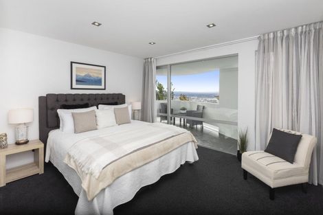Photo of property in 12 Harry Ell Drive, Cashmere, Christchurch, 8022