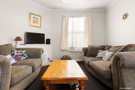 Photo of property in 113 Northland Road, Northland, Wellington, 6012