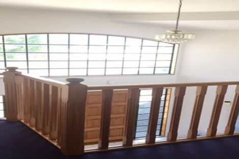 Photo of property in 49a Forrest Hill Road, Milford, Auckland, 0620