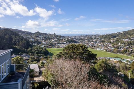 Photo of property in 77a Makara Road, Karori, Wellington, 6012