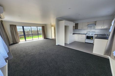 Photo of property in 1/14 Nerissa Place, Randwick Park, Auckland, 2105