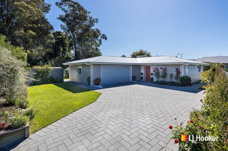 Photo of property in 17 Awa Toru Drive, Fairfield, Dunedin, 9018
