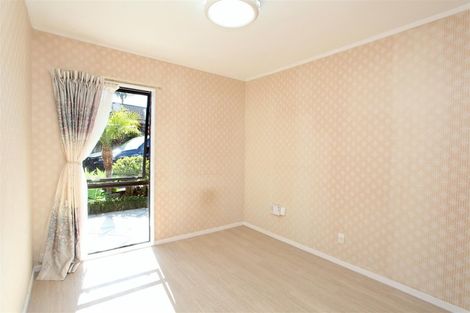 Photo of property in 2/17 Fieldstone Court, Northpark, Auckland, 2013