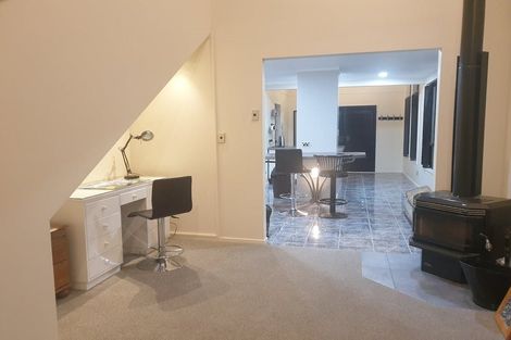 Photo of property in 3a Bury Grove, Strathmore Park, Wellington, 6022