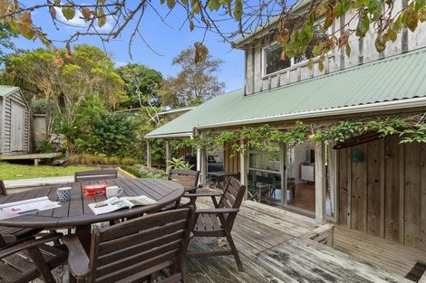 Photo of property in 5 Clinton Road, Tawharanui Peninsula, Warkworth, 0986