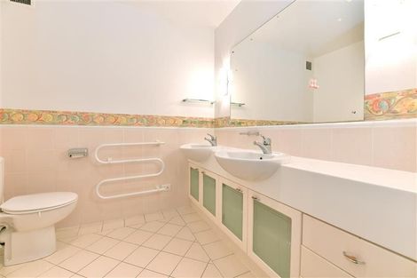 Photo of property in 70 Harbour Village Drive, Gulf Harbour, Whangaparaoa, 0930