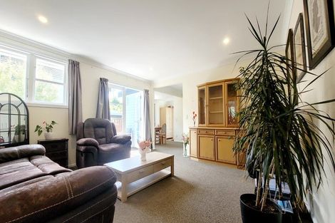 Photo of property in 61 Morere Street, Titahi Bay, Porirua, 5022