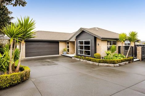 Photo of property in 16 Jules Crescent, Bell Block, New Plymouth, 4312