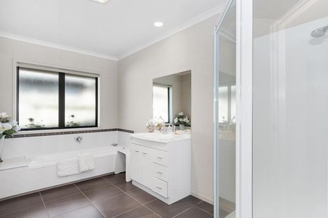 Photo of property in 35 Ebbtide Way, Maungatapu, Tauranga, 3112