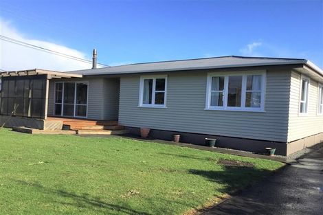 Photo of property in 406 Carrington Street, Upper Vogeltown, New Plymouth, 4310