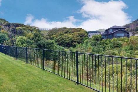 Photo of property in 175 Navigation Drive, Whitby, Porirua, 5024