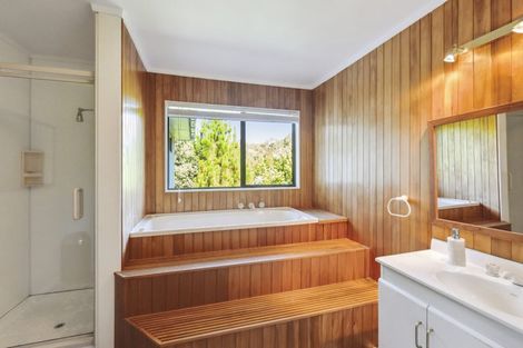 Photo of property in 22 Chilton Drive, Paraparaumu, 5032