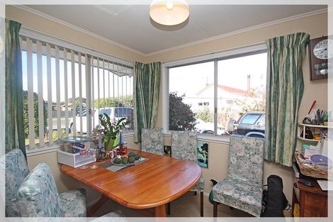 Photo of property in 12 Nuku Street, Tangimoana, 4822