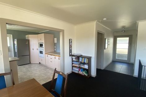 Photo of property in 75 Milton Terrace, Picton, 7220