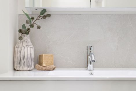 Photo of property in 94b Aikmans Road, Merivale, Christchurch, 8014