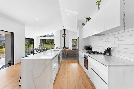 Photo of property in 86 Mountain View Road, Dalefield, Queenstown, 9371
