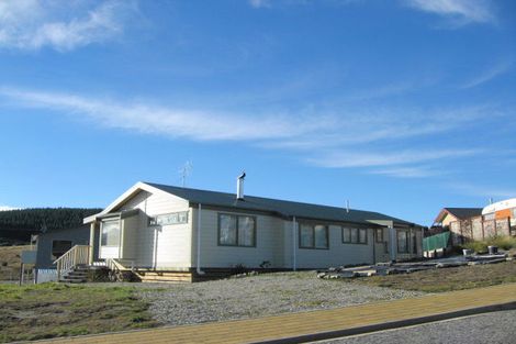Photo of property in 7 Bob Lee Place, Wanaka, 9305