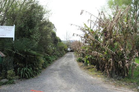 Photo of property in 25 Pottery Lane, Coromandel, 3506