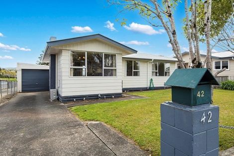 Photo of property in 42 Beazley Crescent, Tikipunga, Whangarei, 0112