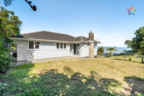 Photo of property in 24 Martin Grove, Normandale, Lower Hutt, 5010