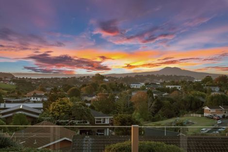 Photo of property in 148 Bleakhouse Road, Mellons Bay, Auckland, 2014