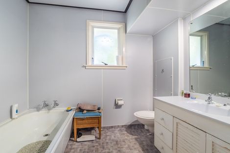 Photo of property in 54 Balmacewen Road, Maori Hill, Dunedin, 9010