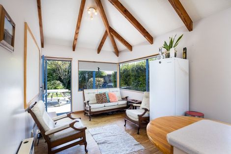 Photo of property in 10d Kinross Drive, Merrilands, New Plymouth, 4312