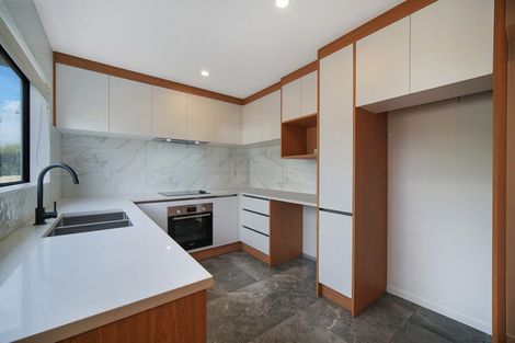 Photo of property in 62a Glenmore Road, Sunnyhills, Auckland, 2010