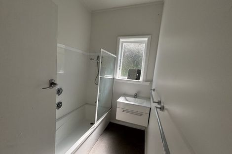 Photo of property in 1/14 Clifton Terrace, Kelburn, Wellington, 6012