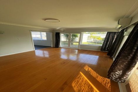 Photo of property in 14a Albert Road, Kelston, Auckland, 0602
