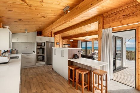 Photo of property in 165 Oceanbeach Road, Mount Maunganui, 3116