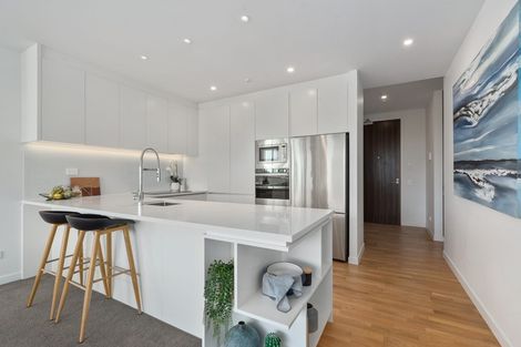 Photo of property in 201/8a Lake Pupuke Drive, Takapuna, Auckland, 0622