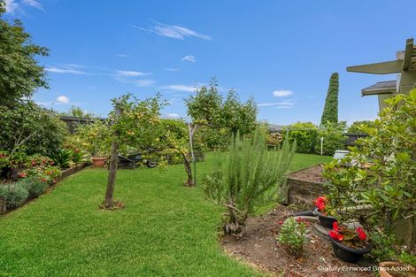 Photo of property in 10 Heron Crescent, Katikati, 3129