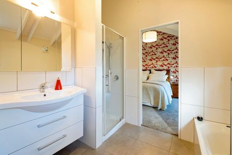 Photo of property in 40 Ngarimu Crescent, Taradale, Napier, 4112