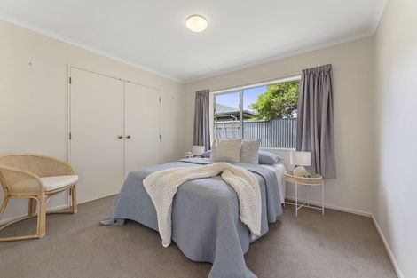 Photo of property in 5a Marama Crescent, Palmerston North, 4414