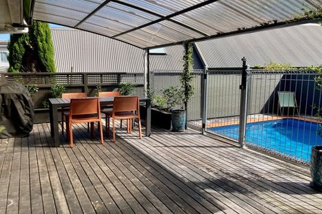 Photo of property in 1/37 Wolsley Avenue, Milford, Auckland, 0620