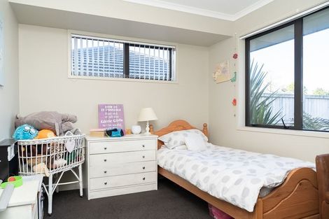 Photo of property in 13 Kennedy Lane, Hamilton East, Hamilton, 3216