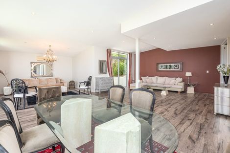 Photo of property in 2 Redcliffs View Lane, Redcliffs, Christchurch, 8081