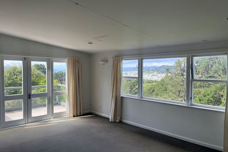 Photo of property in 43 Mortimer Terrace, Brooklyn, Wellington, 6021