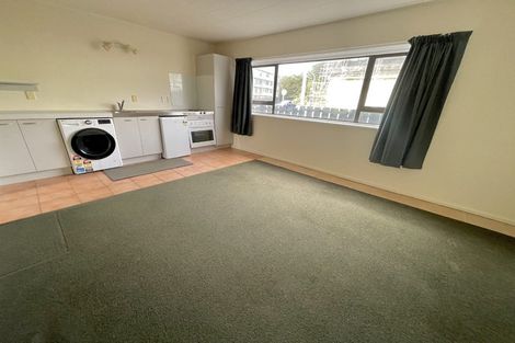 Photo of property in 2/52 Russell Terrace, Berhampore, Wellington, 6023