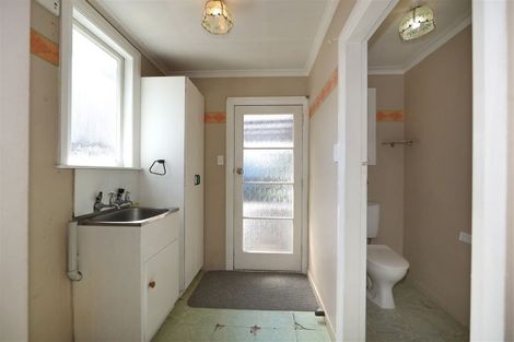 Photo of property in 214 Mayfair Avenue, Mayfair, Hastings, 4122