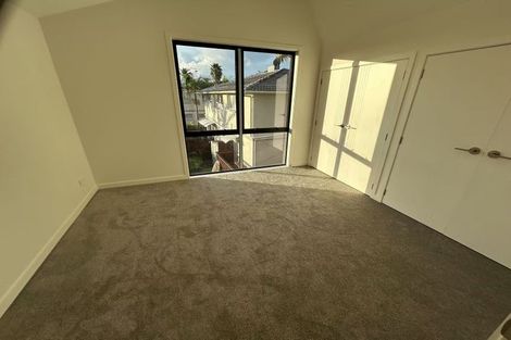 Photo of property in 344a East Coast Road, Sunnynook, Auckland, 0632
