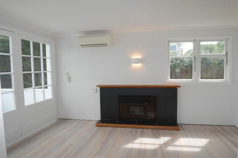 Photo of property in 5 Allen Road, Raumati Beach, Paraparaumu, 5032