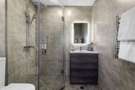 Photo of property in 2/14 Williamson Avenue, Belmont, Auckland, 0622