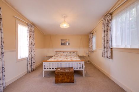 Photo of property in 21 Cobden Road, Bluff Hill, Napier, 4110