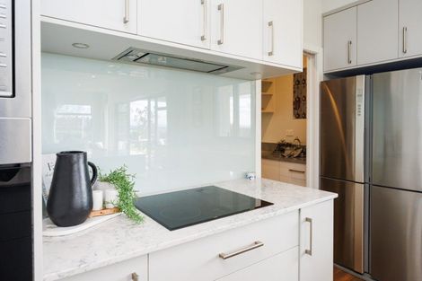 Photo of property in 12 Fleetwood Lane, Turitea, Palmerston North, 4472