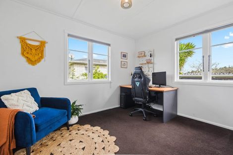 Photo of property in 17 Kingsway Crescent, Forest Lake, Hamilton, 3200